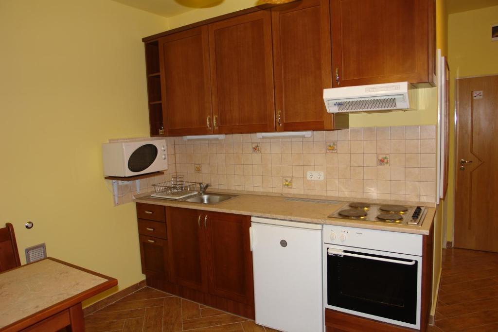 Holdlux Apartmanok Sárvár Quarto foto